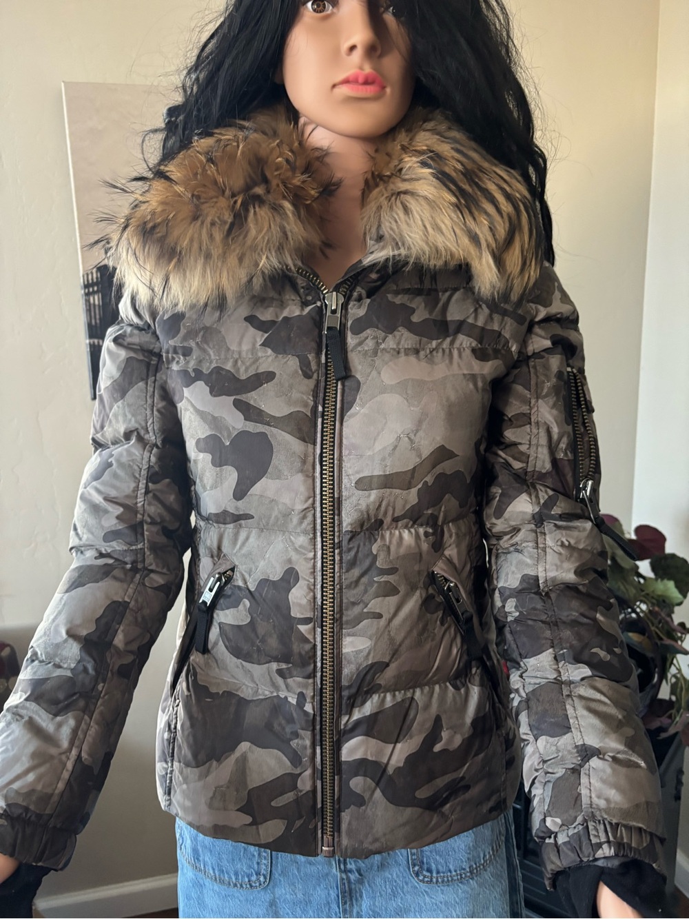 SAM. Women's Gray Camouflage Puffer Jacket with Faux Fur Trim